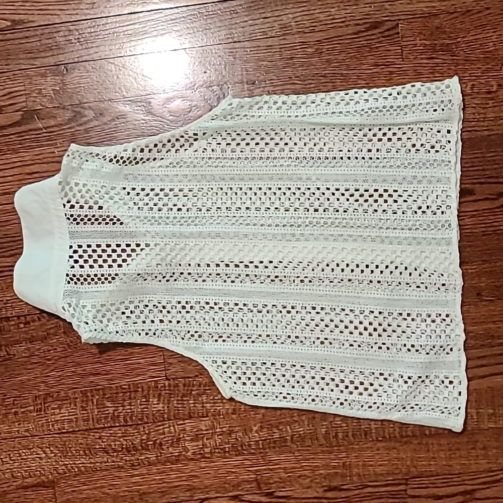 Zara Cream Crochet Sleeveless Button-Up Blouse - Picture 5 of 6